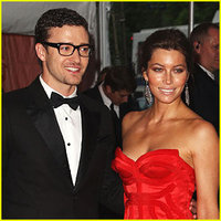 Justin Timberlake ve Jessica Biel nişanlandı