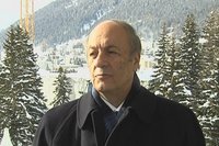 Özilhan: Türkiye çölde vaha gibi