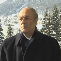 Özilhan: Türkiye çölde vaha gibi