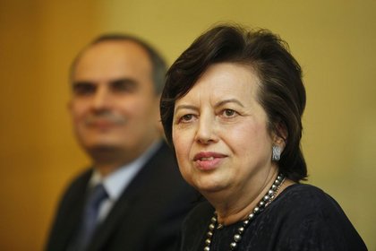 Yunanistan'ın eurodan çıkışı Asya krizi gibi sonuçlanır - Malezya Merkez Bankası Başkanı Zeti, Yunanistan'ın eurodan çıkışı Asya krizi gibi bir rota izleyebileceğini söyledi