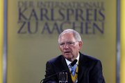 Schaeuble: Yunan halkını aldatıyorlar