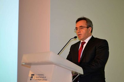 BDDK/Öztekin: Bankaların açık pozisyonu yok - BDDK Başkanı Öztekin, Bloomberg HT'nin ana sponsoru olduğu Euroasia Forumu'nda değerlendirmelerde bulundu