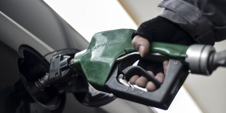 Benzine zam geldi