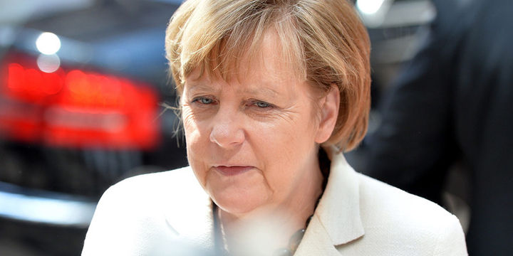 Merkel: Partimin düşük oy olmasında mülteci krizi rol oynadı