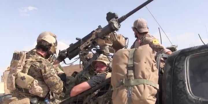 ABD koalisyon sözcüsü: YPG arması taşımaları uygunsuz