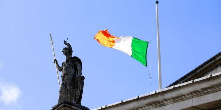 "Brexit" kararı İrlanda pasaportuna talebi artırdı