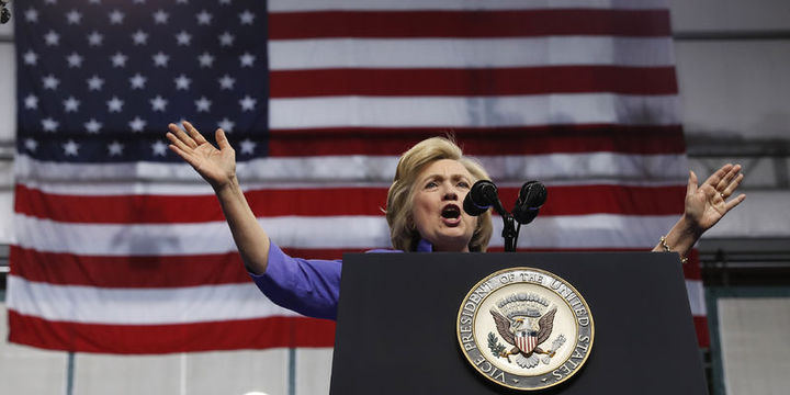 ABD ekonomist anketinde Clinton önde götürüyor