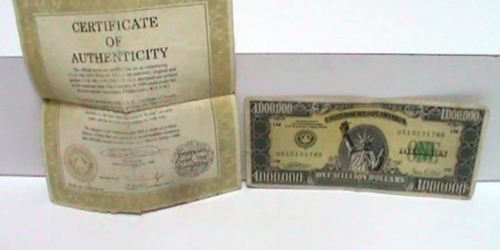 1 milyon dolarlık banknotu satmak isterken yakalandı