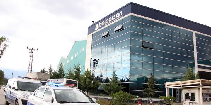 AK Parti eski milletvekilinin fabrikasına FETÖ baskını
