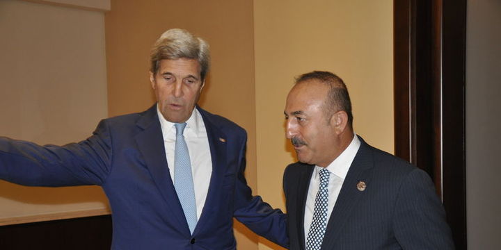 Çavuşoğlu Kerry ile görüştü