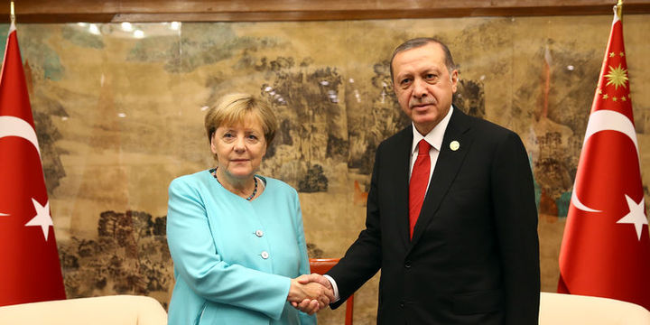 Cumhurbaşkanı Erdoğan Merkel ile bir araya geldi