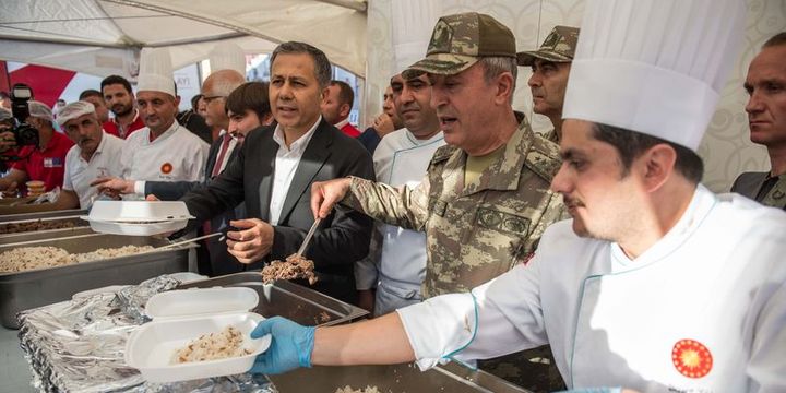 Akar: (Fırat Kalkanı Harekatı) Burada meşru müdafaa hakkımızı kullanıyoruz
