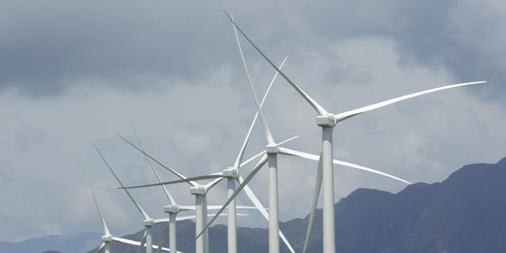 Dünyada enerji yatırımları geriledi
