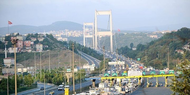 Köprü ve otoyol gelirleri 826 milyon lira oldu