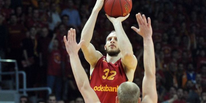 Galatasaray Odeabank son şampiyonu ağırlıyor