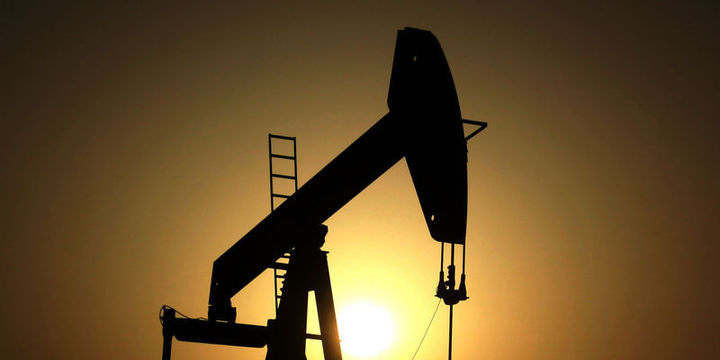 Petrol "stok" verisi sonrası 50 doların altına indi