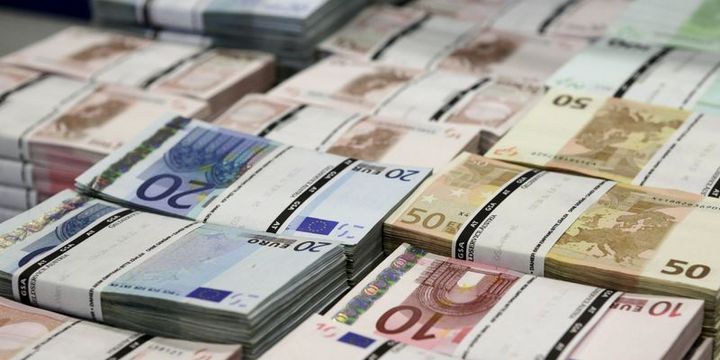 Serbest piyasada döviz açılış fiyatları