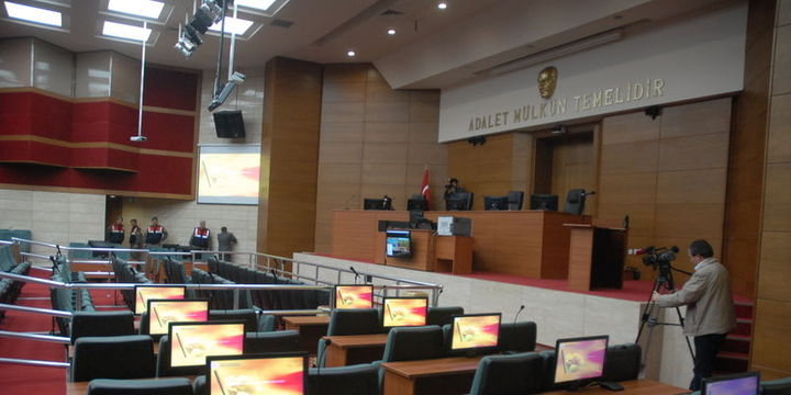 Hükümet "Yargıdan karar al aklanırsan geri dön" diyecek