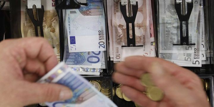 Serbest piyasada döviz açılış fiyatları