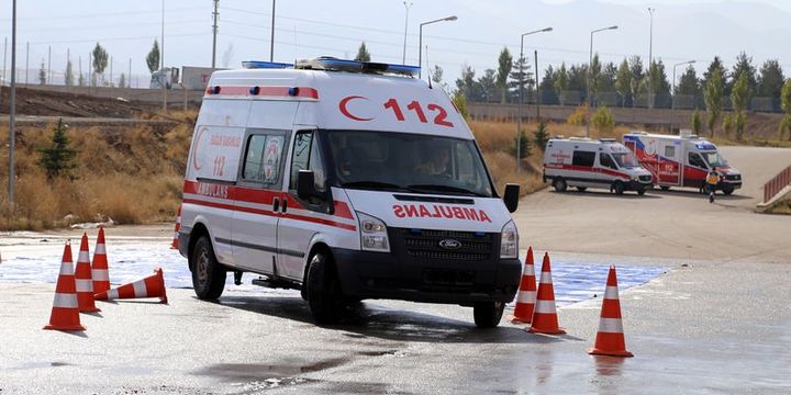 Sözleşmeli sağlık personeli 4 yıl süreyle atanamayacak