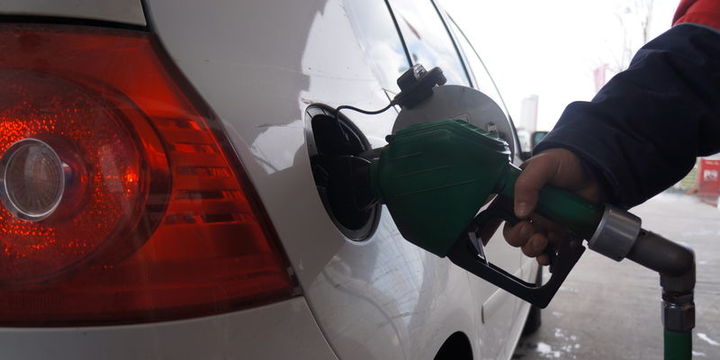 Motorinde indirime gidildi