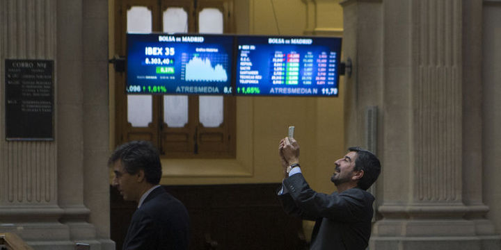 Avrupa hisseleri bankalarla yükseldi