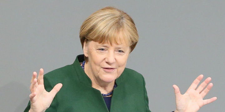 Merkel: Tüm anlaşmazlıklara rağmen Türkiye ile diyalog korunmalı