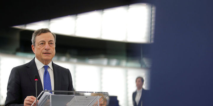 Draghi: Euro Bölgesi küresel belirsizliklere rağmen ılımlı hızda büyüyor