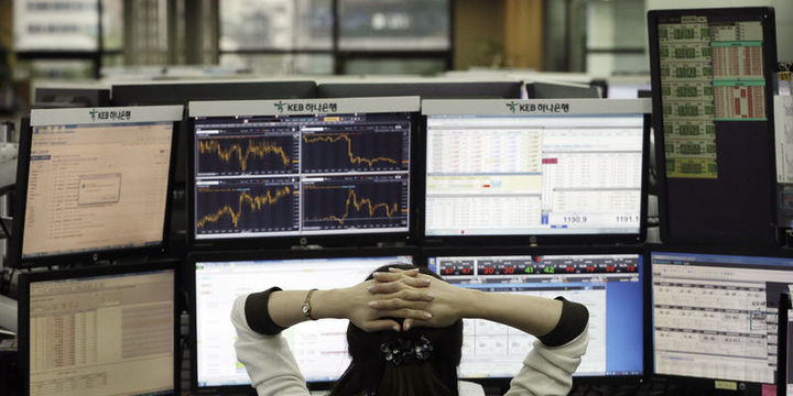 Küresel piyasalar: Dolar ve ABD hisseleri gerilerken altın yükseldi