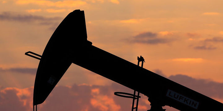 Petrol "stok" verisi öncesi değer kazandı