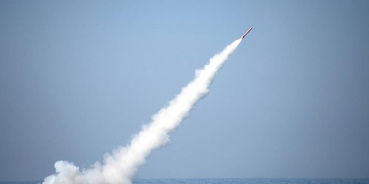 Pakistan ilk kez denizaltıdan füze denemesi yaptı