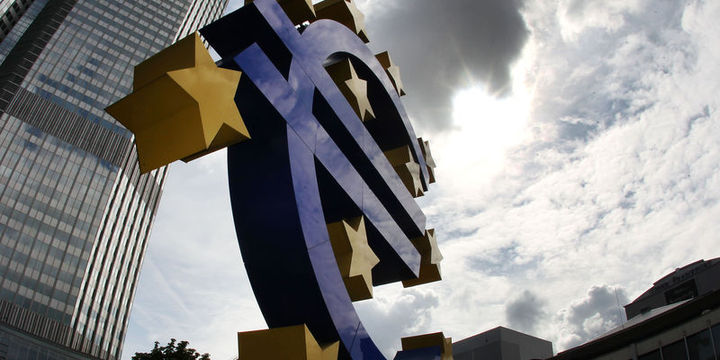 "Euro Bölgesi kademeli toparlanıyor"