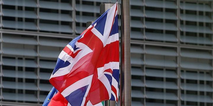 Brexit anlaşmasını imzadan önce parlamento onaylayacak