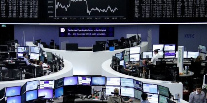Avrupa hisseleri geniş çapta bir düşüşle geriledi