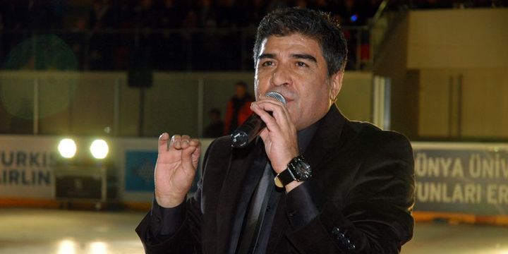Şarkıcı İbrahim Erkal