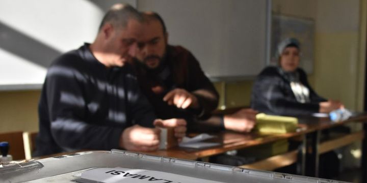 Oylar sayıldı: % 51.41 evet, % 48.59 hayır