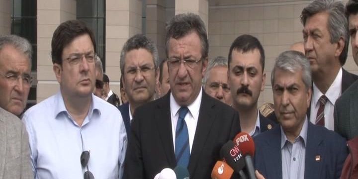 "(Enis Berberoğlu
