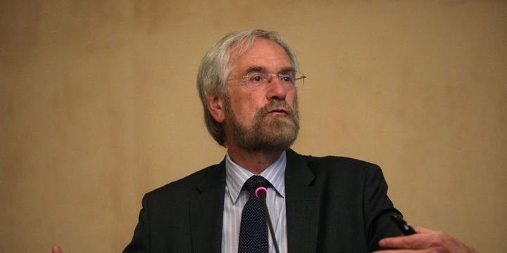 AMB/Praet: Fiyat baskısı cansızlığını koruyor