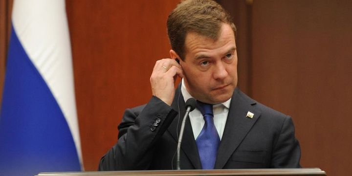 Medvedev: ABD Rusya’ya yönelik tam kapsamlı bir ticaret savaşı başlattı