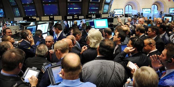 ABD hisseleri haftanın ilk işlem gününe karışık seyirle başladı