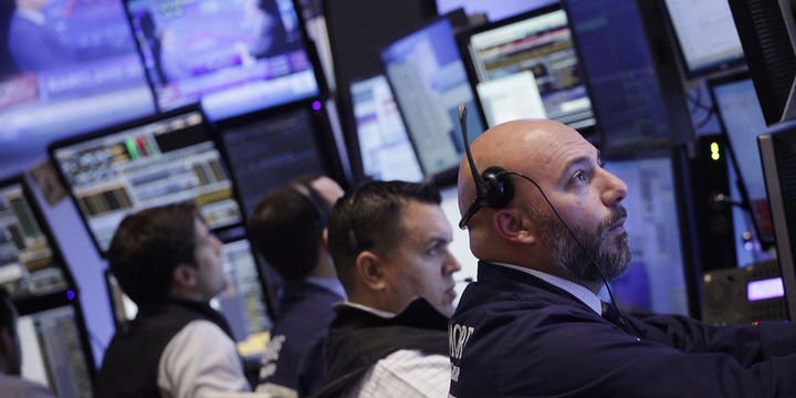 Küresel Piyasalar: ABD hisseleri rekor seviyelere yakın seyretti, dolar zayıfladı