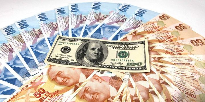 Dolar/TL 3.72 seviyesinden döndü