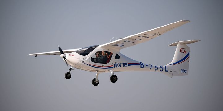 Çin’in elektrikli uçağı ilk uçuşunu yaptı