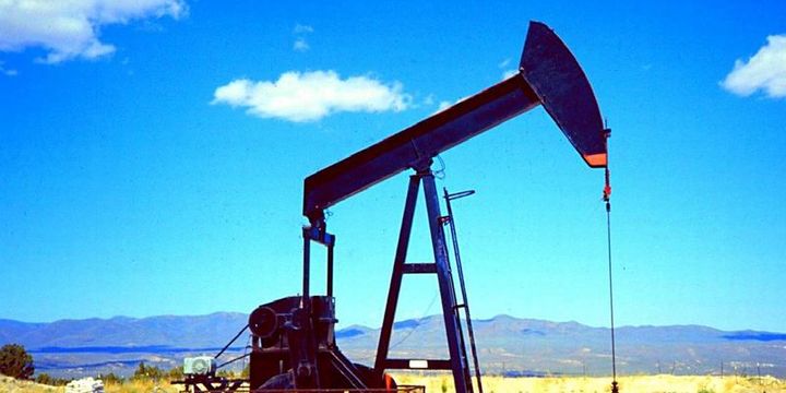 Petrol zayıf talep ve artan arzın baskısı altında