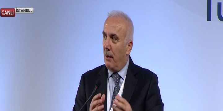 "Faizin yüksek olmasına sektör olarak karşıyız"