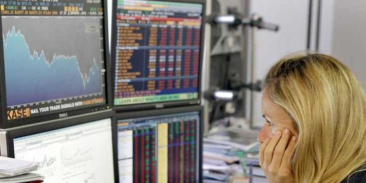 Küresel Piyasalar: Avrupa hisseleri geriledi, dolar fazla değişmedi