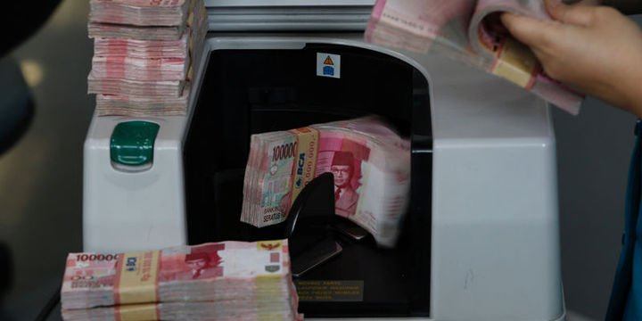 Asya paralarının çoğu rupi öncülüğünde yükseldi