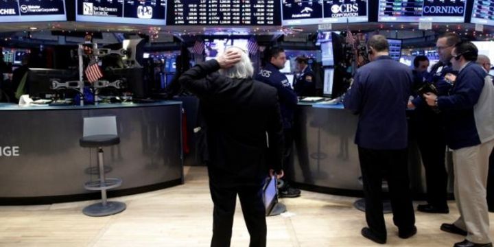 Küresel Piyasalar: Dolar euro karşısında düştü, hisseler yön bulamadı