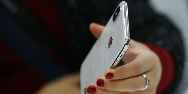 Apple iPhone