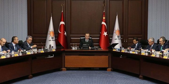 AK Parti MKYK toplantısı sona erdi